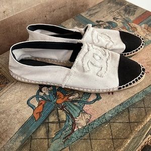 Chanel canvas espadrilles with jute trim